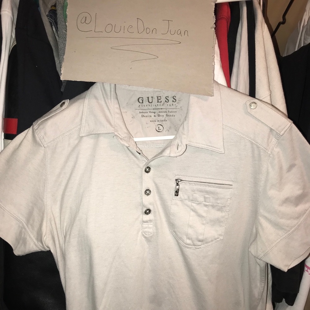 Guess casual polo with zipper pocket